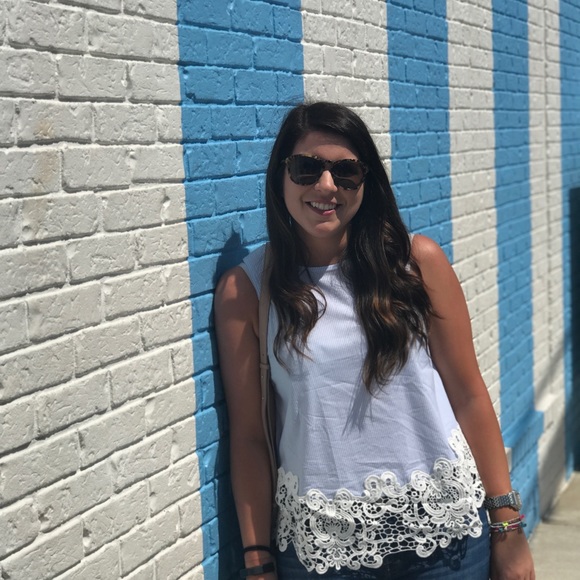 Meet your Posher, Marina - Picture 1 of 1